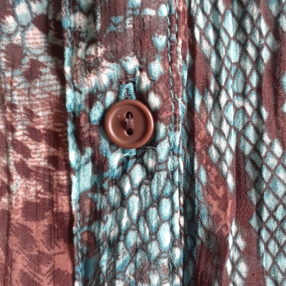 Animal print sheer tunic 22 - Picture 6 of 7